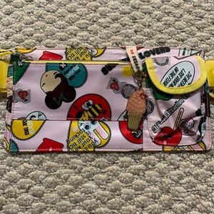 Like new Harajuku Lovers hip purse.
